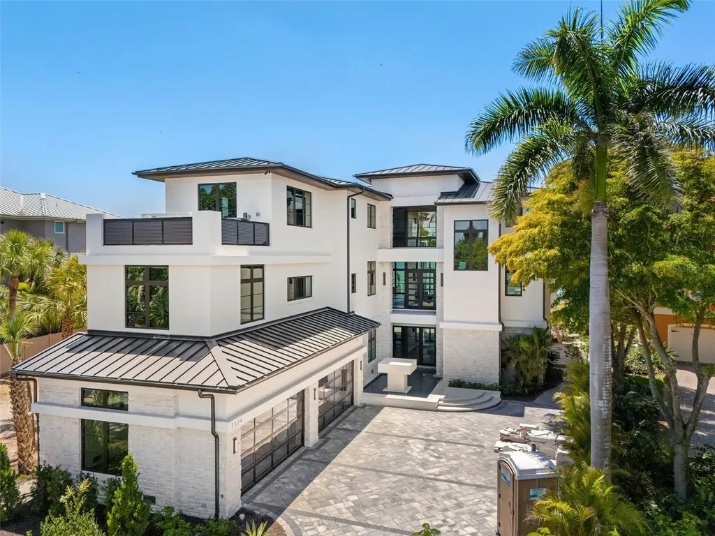 7324 Point Of Rocks Road Sarasota FL 34242