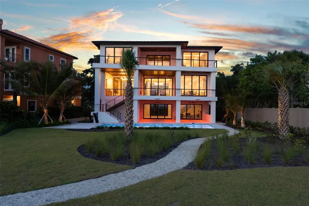 7324 Point Of Rocks Road Sarasota FL 34242