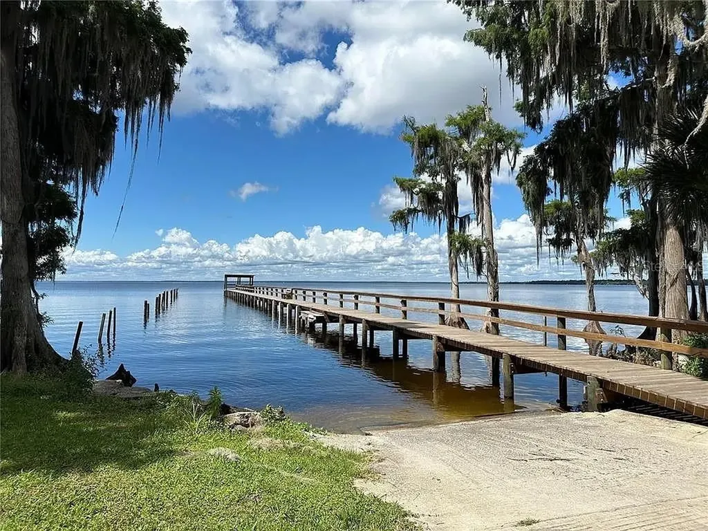 817 Paradise Boulevard Georgetown FL 32139