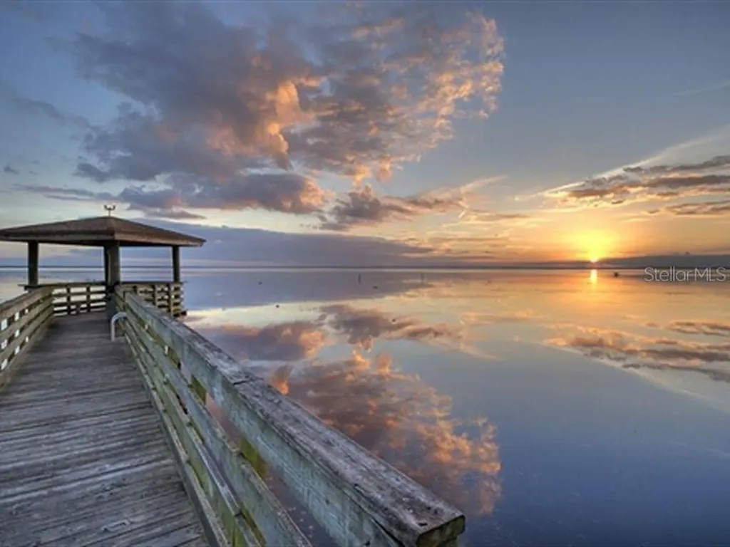817 Paradise Boulevard Georgetown FL 32139