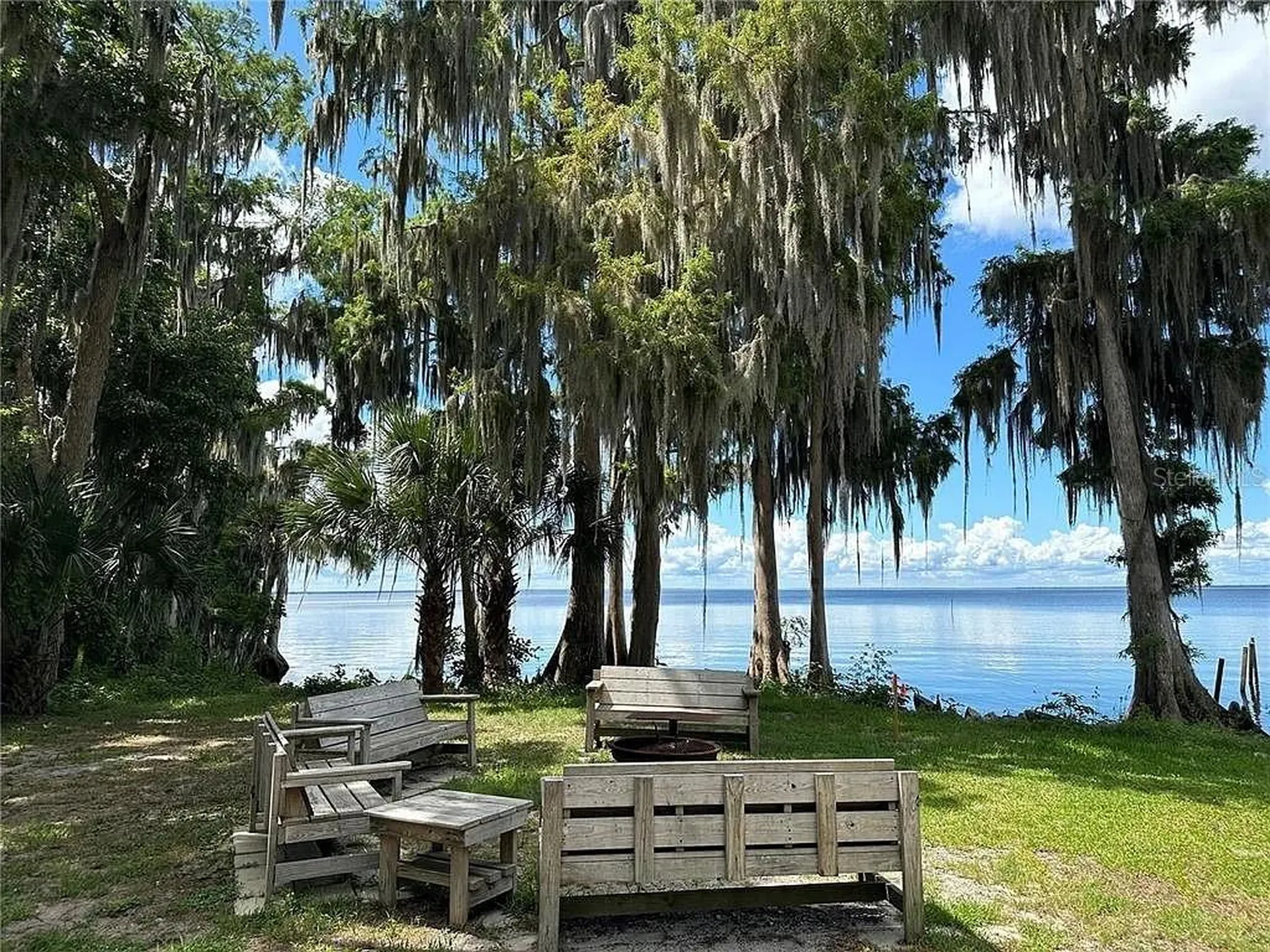 817 Paradise Boulevard Georgetown FL 32139