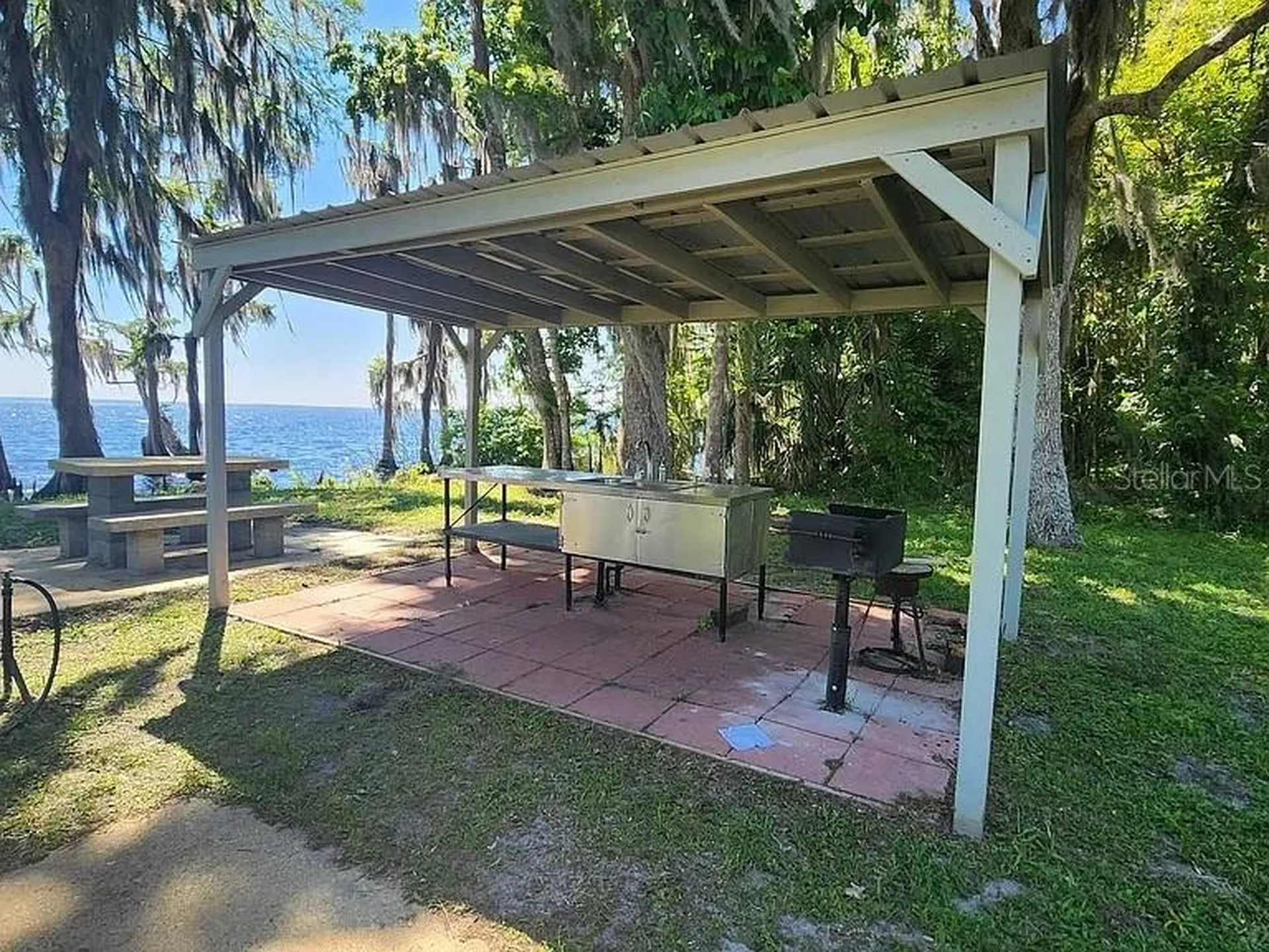 817 Paradise Boulevard Georgetown FL 32139