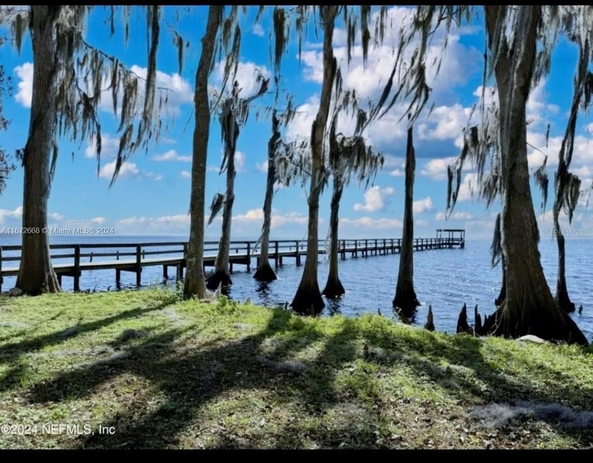 817 Paradise Boulevard Georgetown FL 32139