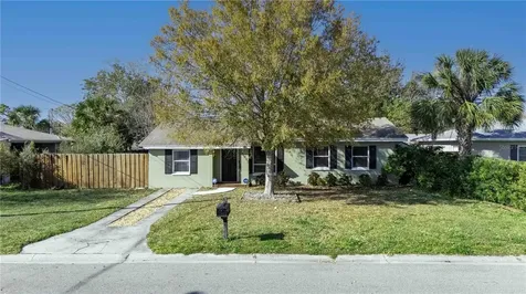 3913 W Wallace Avenue Tampa FL 33611