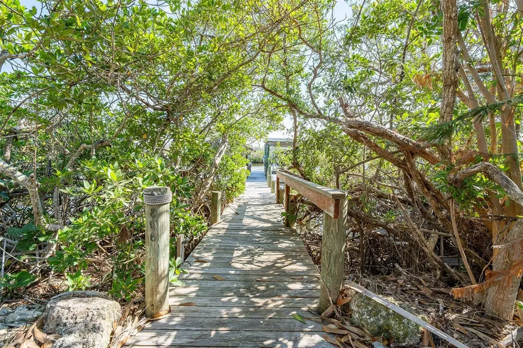 806 N Manasota Key Road Englewood FL 34223