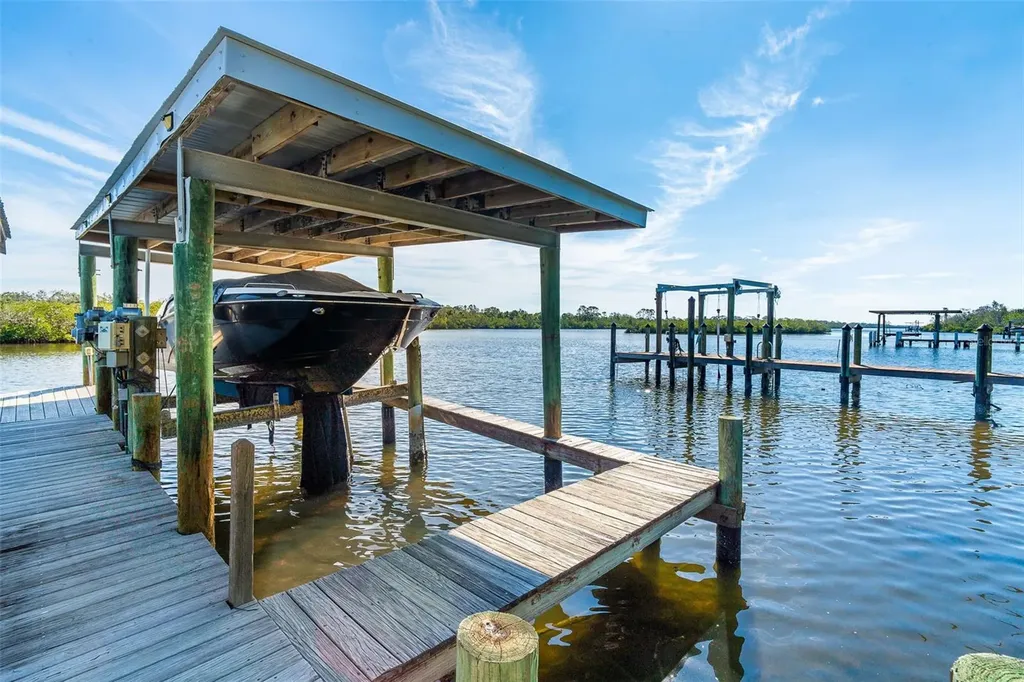 806 N Manasota Key Road Englewood FL 34223