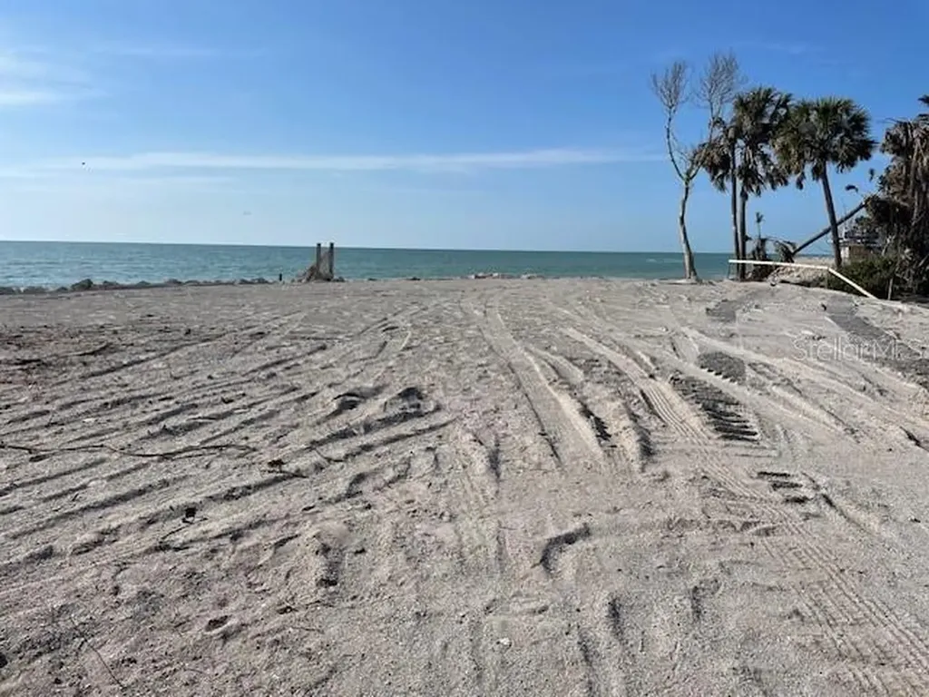 806 N Manasota Key Road Englewood FL 34223