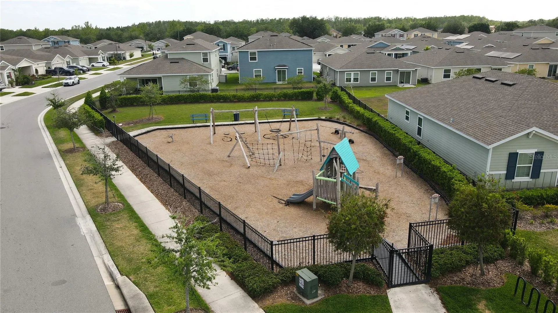 2006 Myrtle Pine Street Kissimmee FL 34746