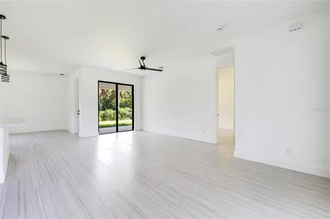 17196 Glenview Avenue Port Charlotte FL 33954