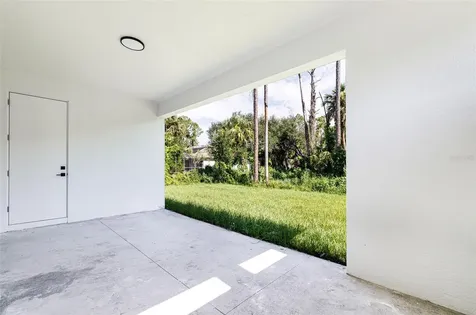 17196 Glenview Avenue Port Charlotte FL 33954