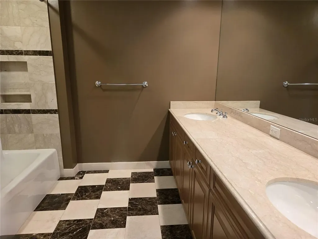 35 Watergate Drive Sarasota FL 34236
