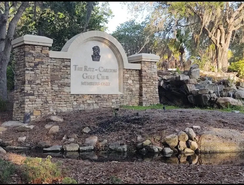 35 Watergate Drive Sarasota FL 34236
