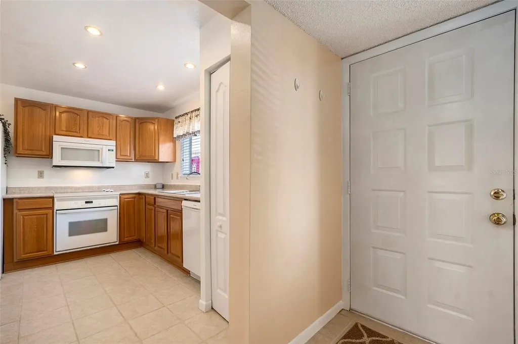 6311 Newtown Circle Tampa FL 33615