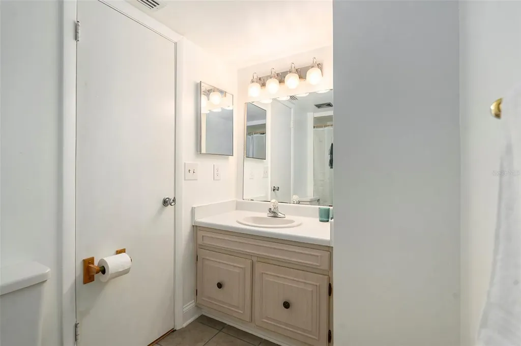 6311 Newtown Circle Tampa FL 33615