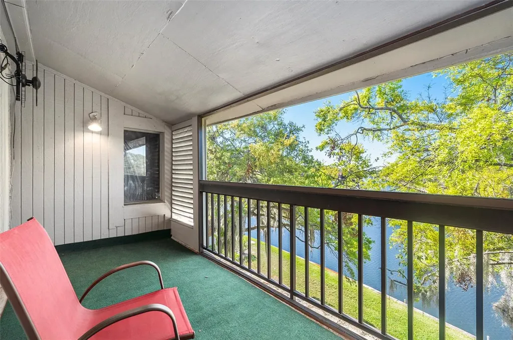 6311 Newtown Circle Tampa FL 33615