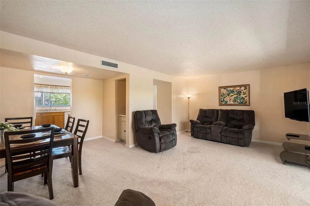 6311 Newtown Circle Tampa FL 33615