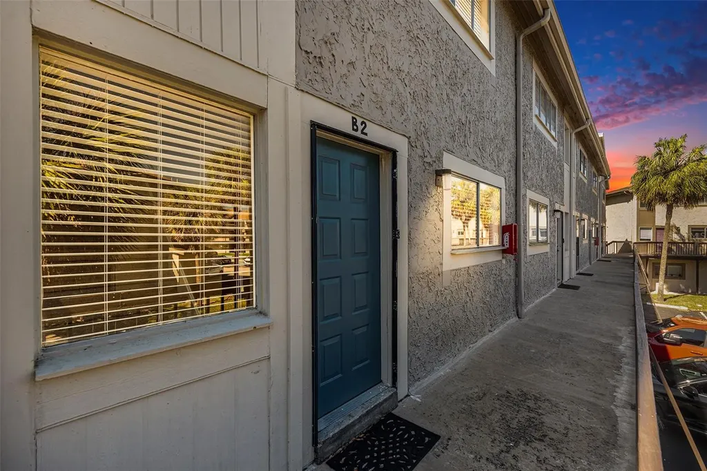 6311 Newtown Circle Tampa FL 33615