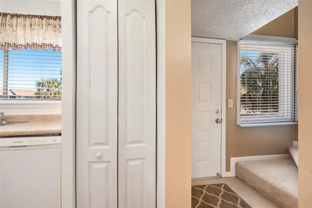 6311 Newtown Circle Tampa FL 33615