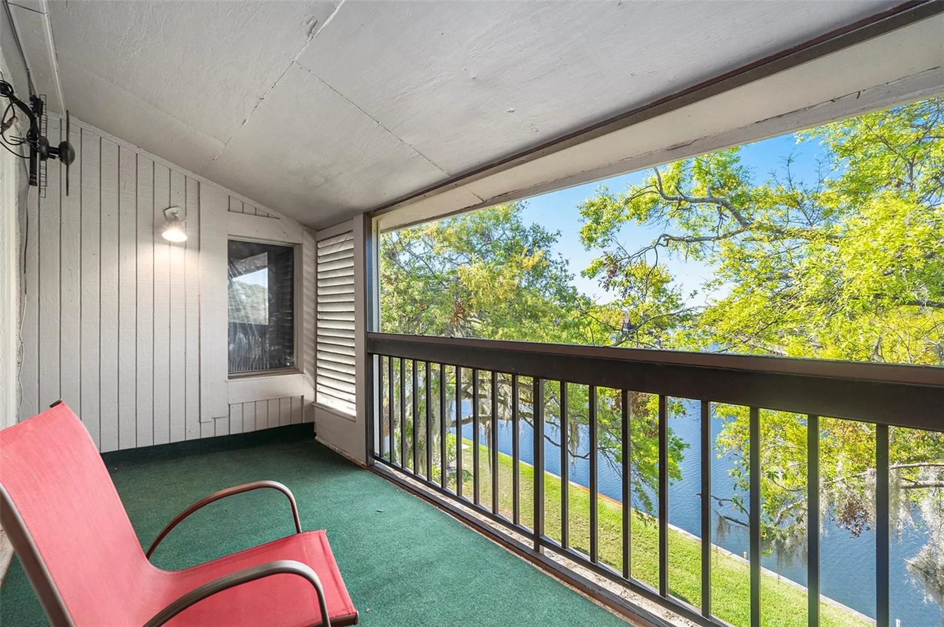6311 Newtown Circle Tampa FL 33615