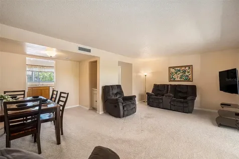 6311 Newtown Circle Tampa FL 33615