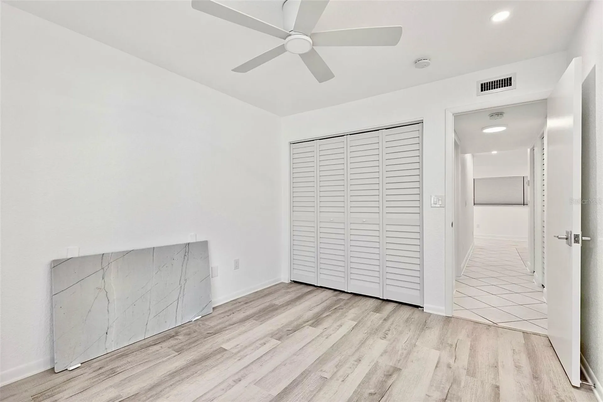 209 NE Lincoln Circle N St Petersburg FL 33702