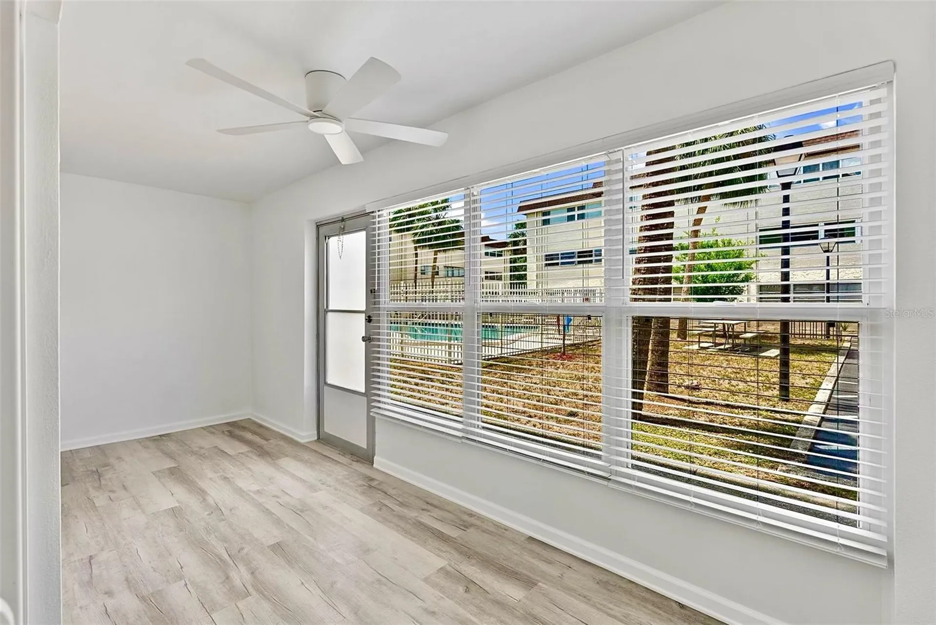 209 NE Lincoln Circle N St Petersburg FL 33702