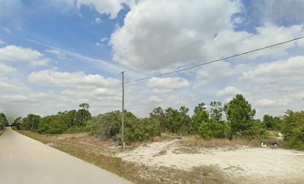 1348 Aleutian Street NE Lake Placid FL 33852