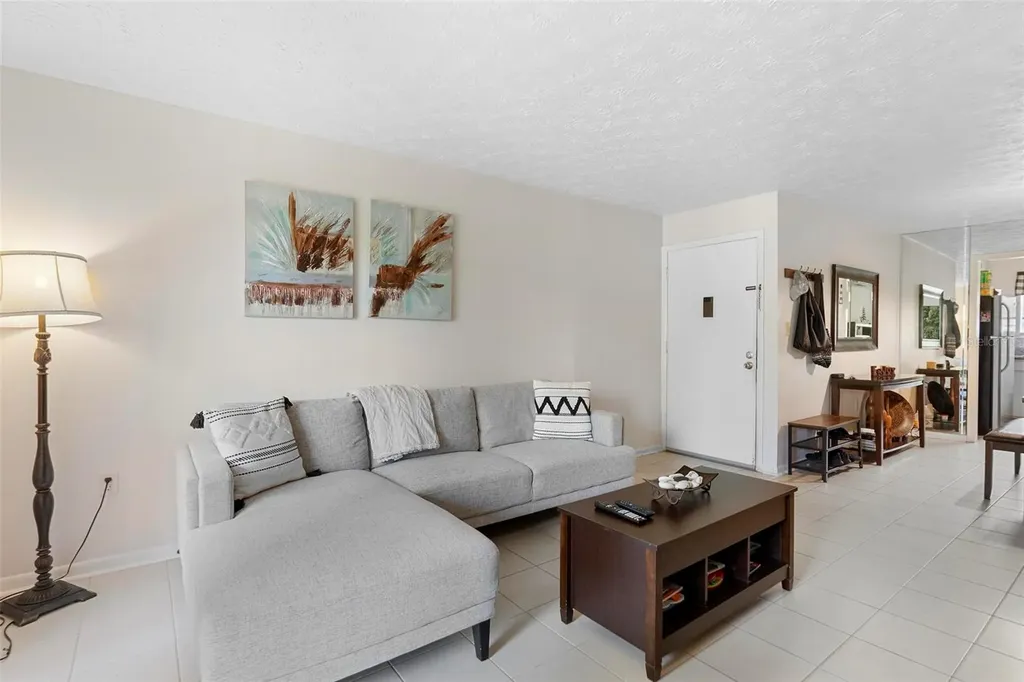 4376 Lake Underhill Road Orlando FL 32803