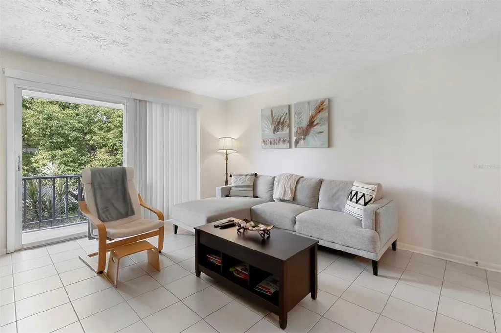 4376 Lake Underhill Road Orlando FL 32803