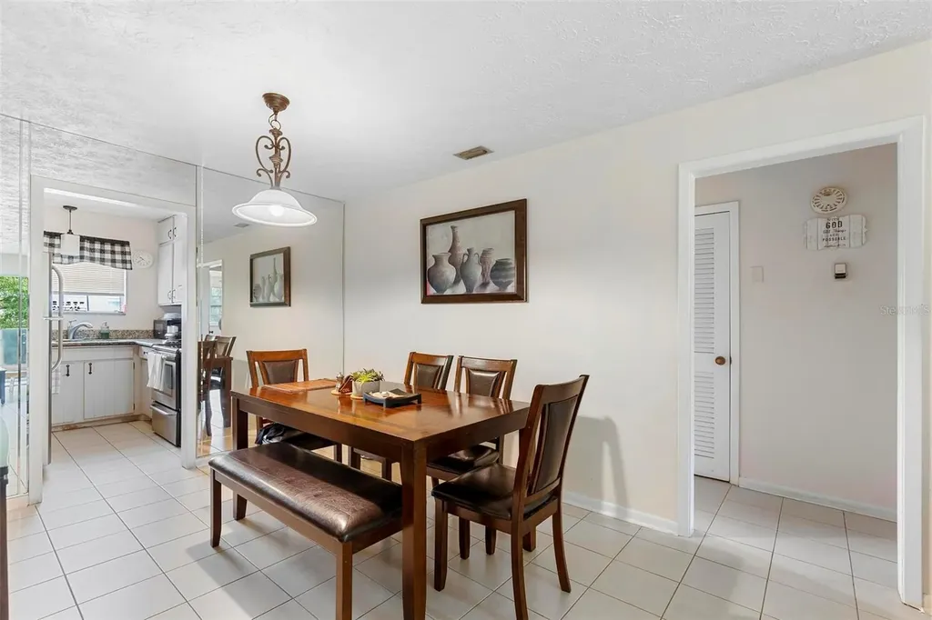 4376 Lake Underhill Road Orlando FL 32803