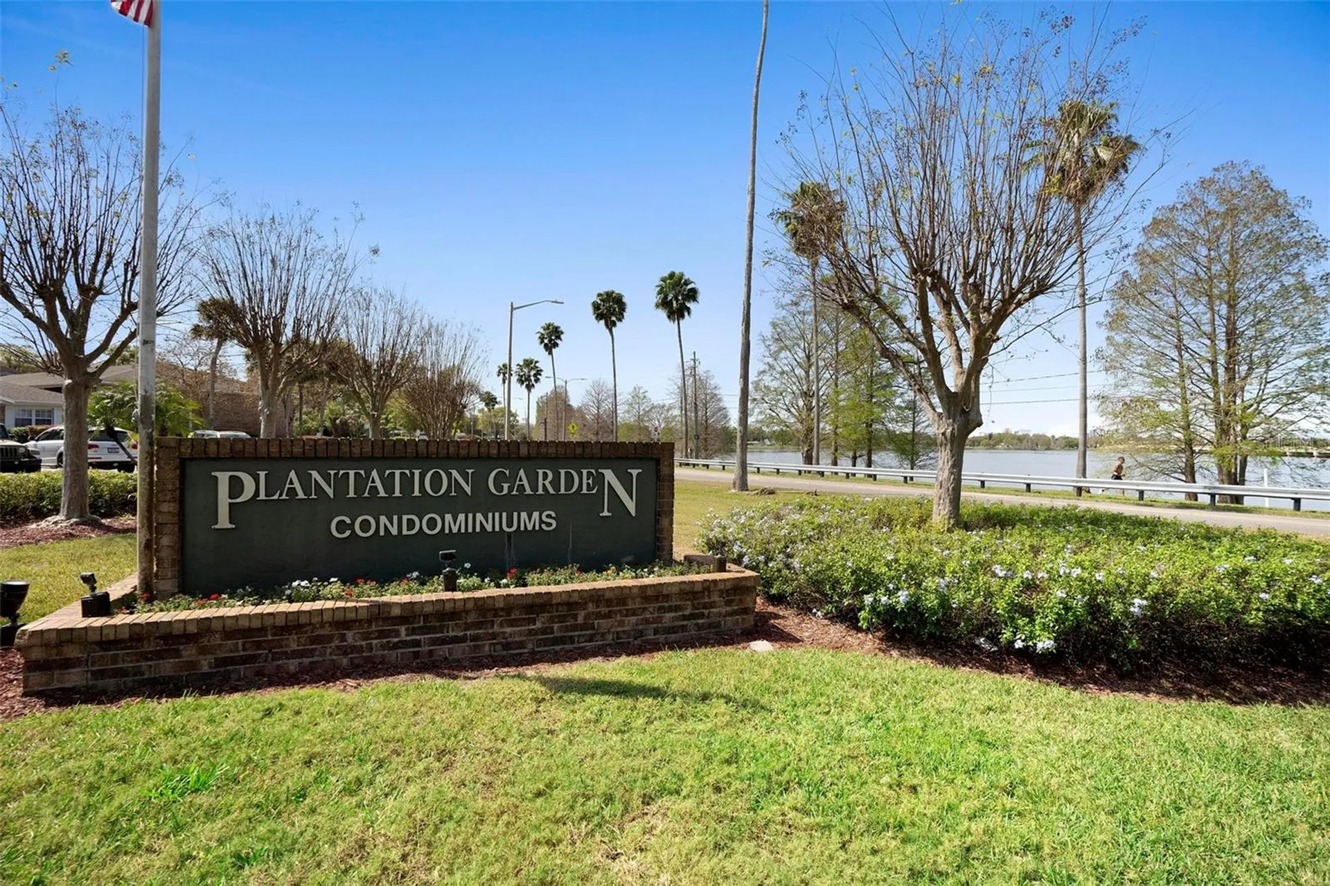 4376 Lake Underhill Road Orlando FL 32803