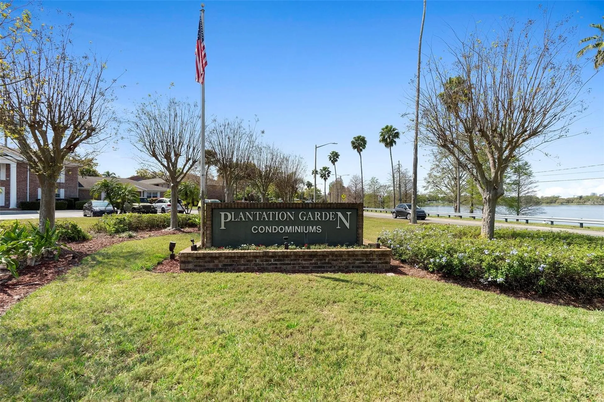 4376 Lake Underhill Road Orlando FL 32803