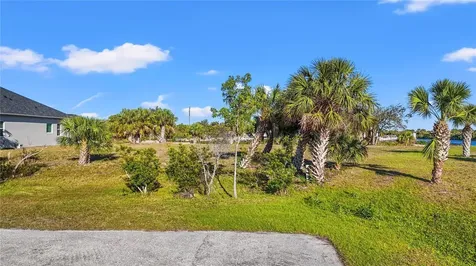10498 Bay State Drive Port Charlotte FL 33981