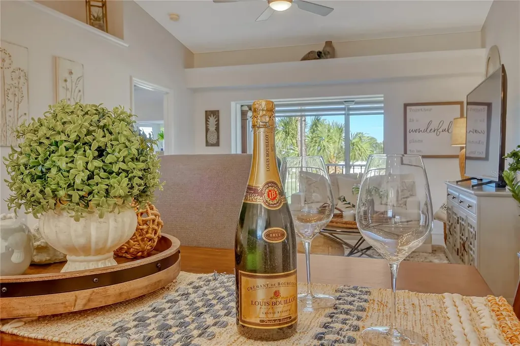9570 High Gate Drive Sarasota FL 34238