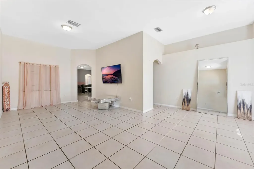 68 Herring Court Kissimmee FL 34759