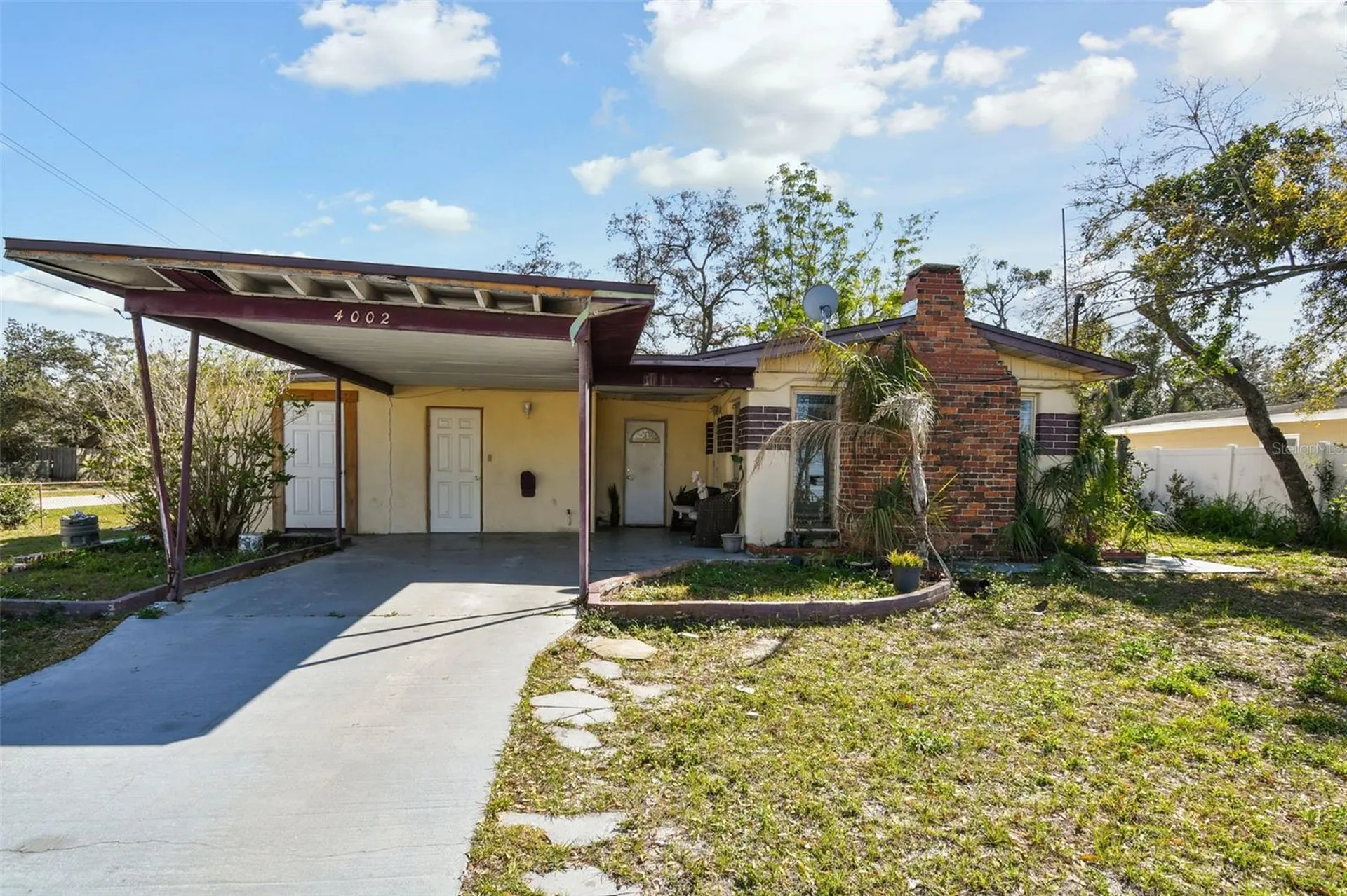 4002 W Gray Street Tampa FL 33609