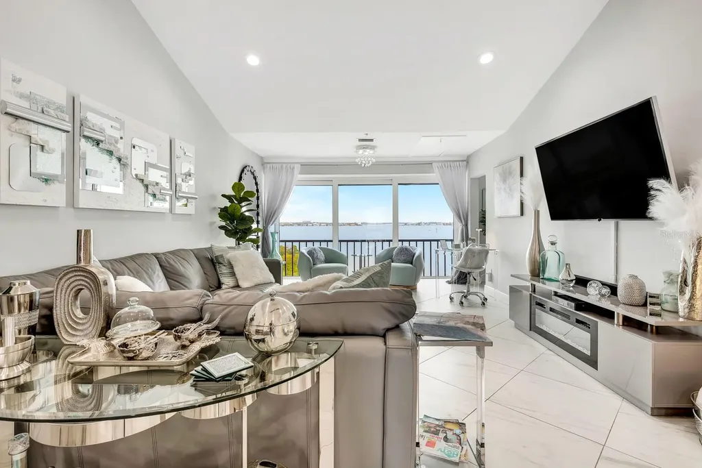 1602 Stickney Point Road Sarasota FL 34231