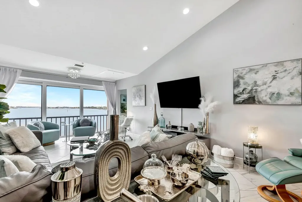 1602 Stickney Point Road Sarasota FL 34231