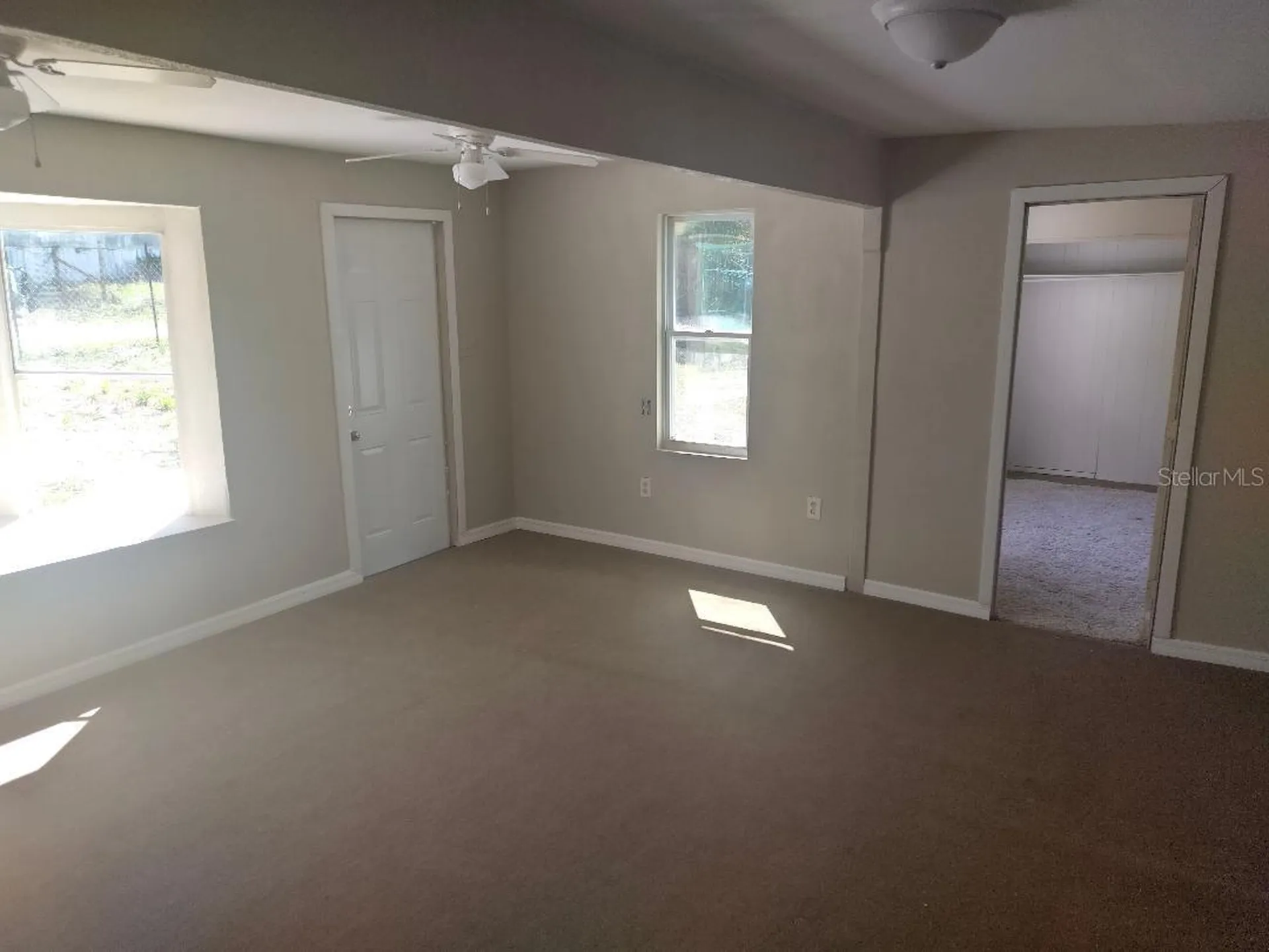 4700 SE 160th Court Ocklawaha FL 32179