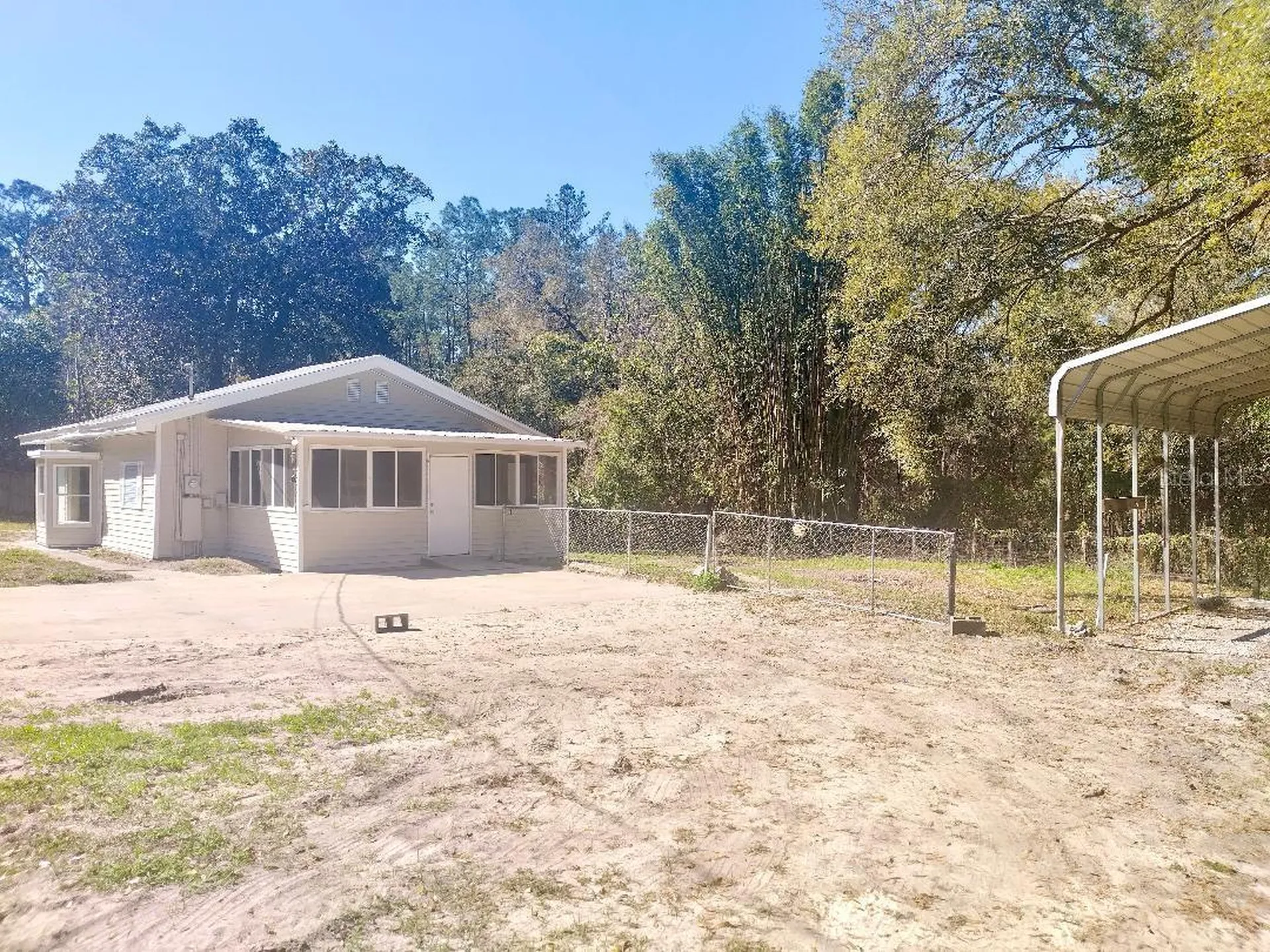 4700 SE 160th Court Ocklawaha FL 32179