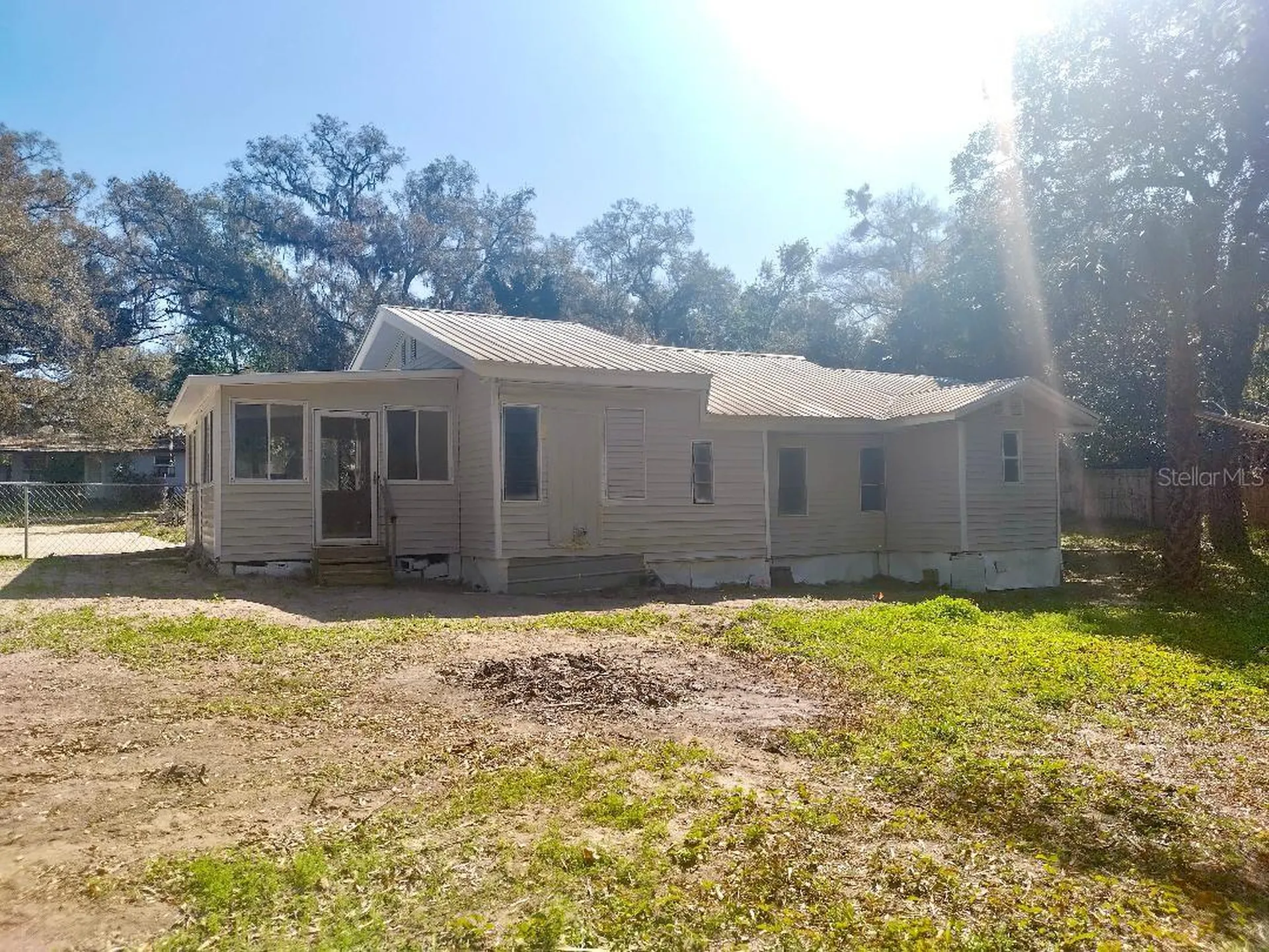4700 SE 160th Court Ocklawaha FL 32179