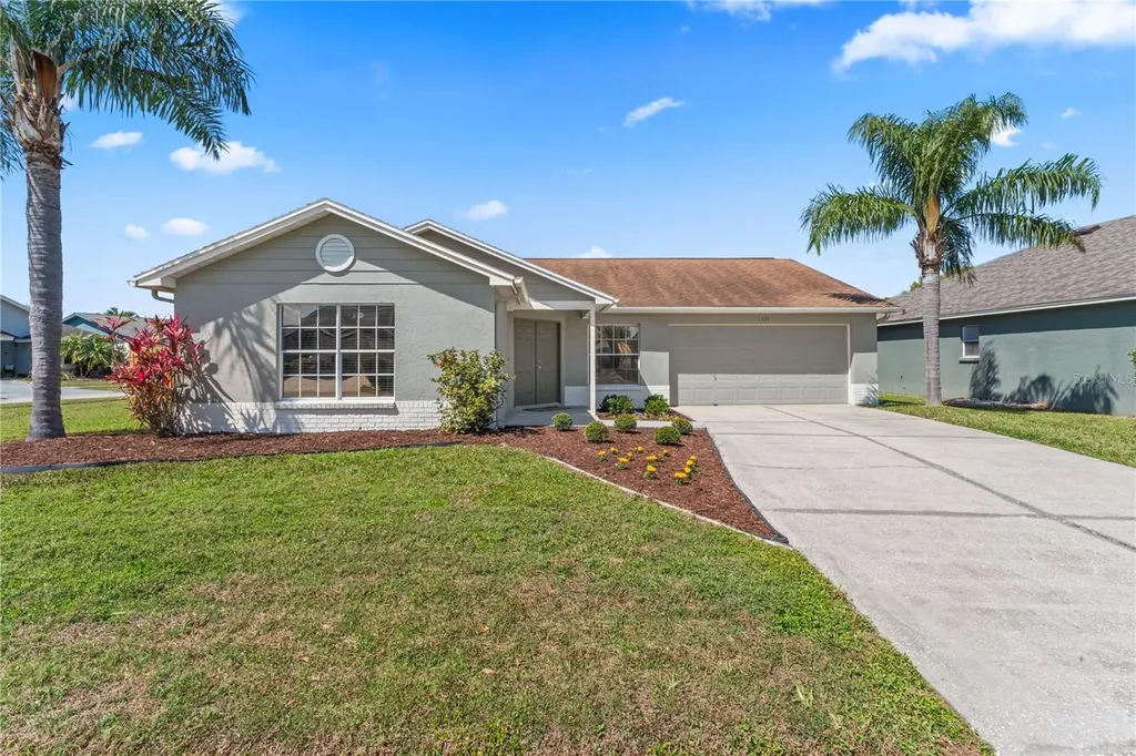 1533 Portsmouth Lake Drive Brandon FL 33511