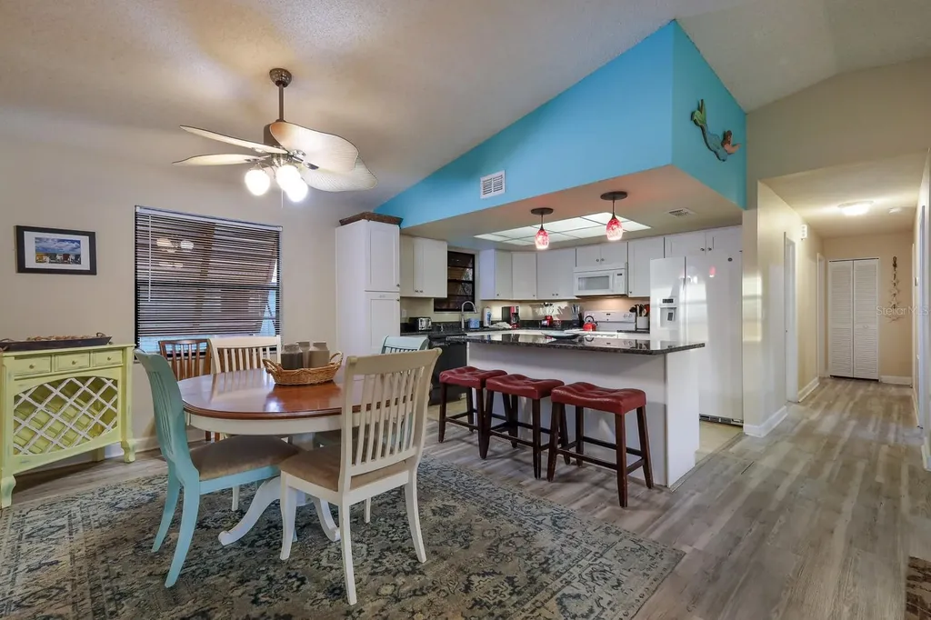 313 Magnolia Avenue Anna Maria FL 34216