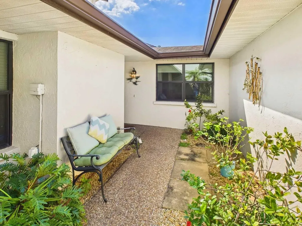 4534 La Jolla Drive Bradenton FL 34210