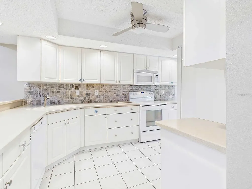 4534 La Jolla Drive Bradenton FL 34210