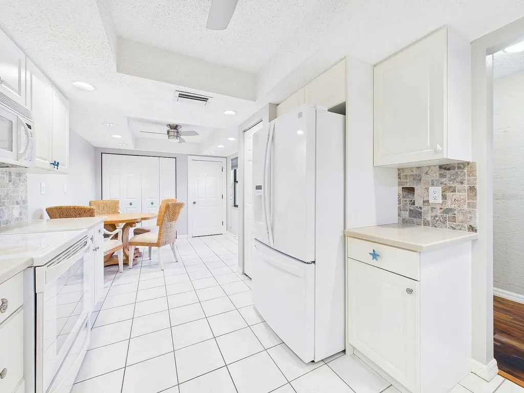 4534 La Jolla Drive Bradenton FL 34210