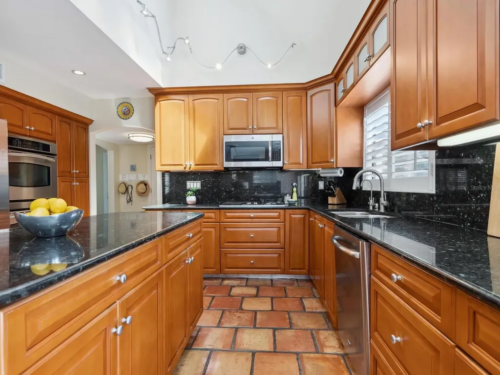 3648 Beneva Oaks Boulevard Sarasota FL 34238