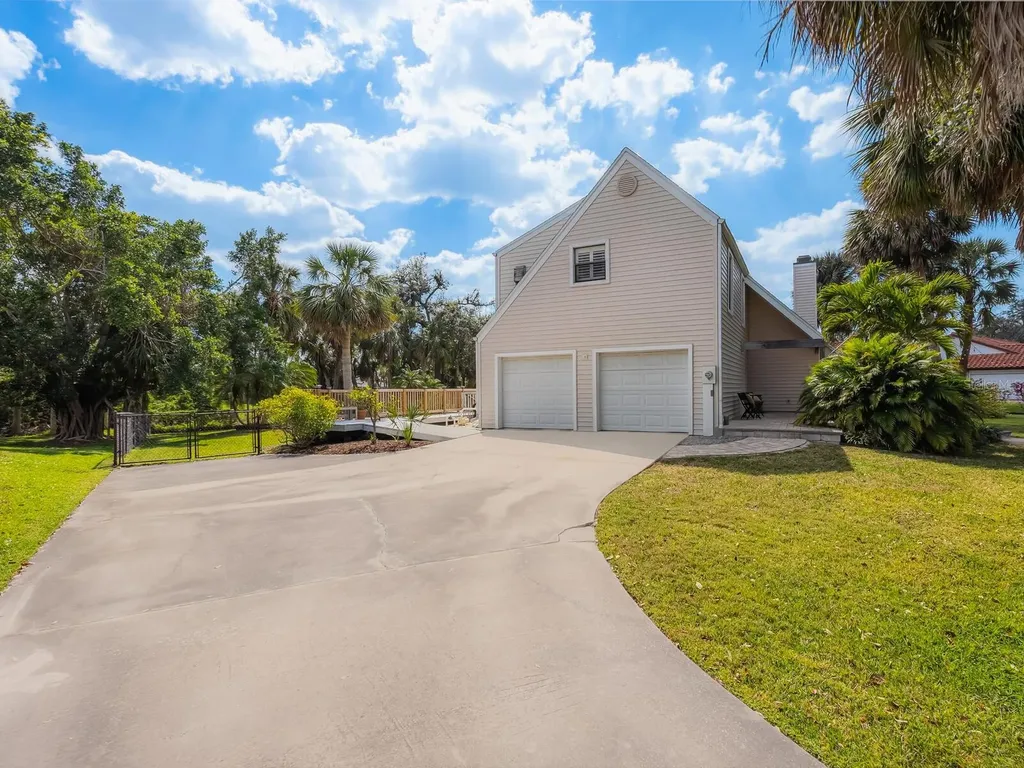 3648 Beneva Oaks Boulevard Sarasota FL 34238