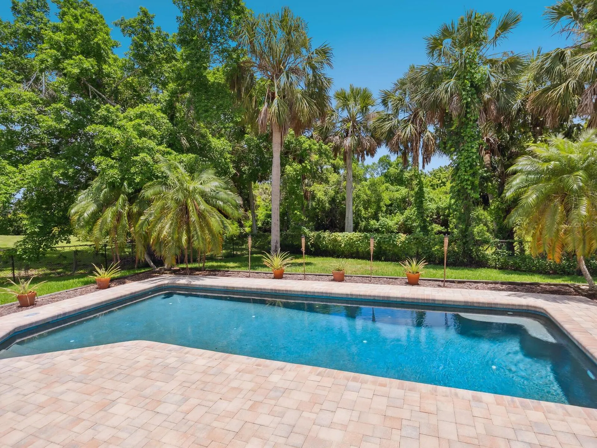 3648 Beneva Oaks Boulevard Sarasota FL 34238