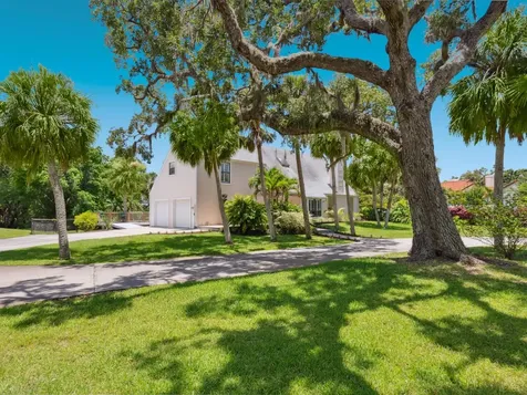 3648 Beneva Oaks Boulevard Sarasota FL 34238